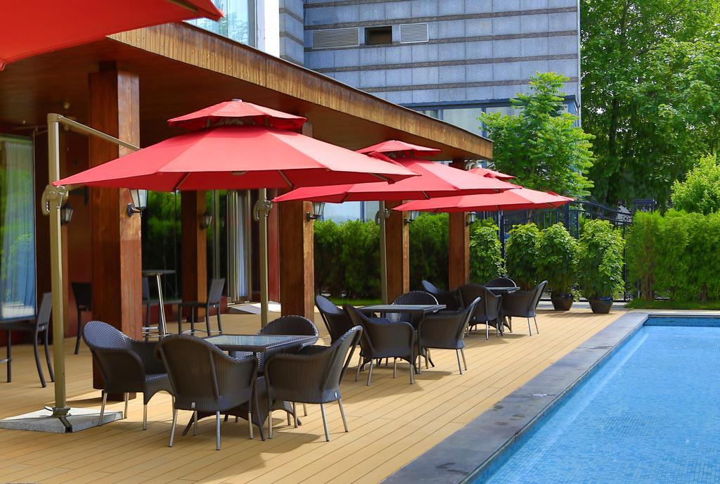 Beijing Continental Grand Hotel Dış mekan fotoğraf
