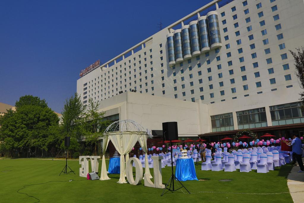 Beijing Continental Grand Hotel Dış mekan fotoğraf